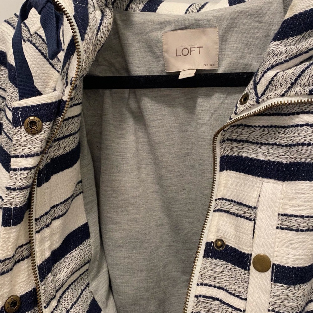 Striped LOFT Jacket - Picture 4 of 6
